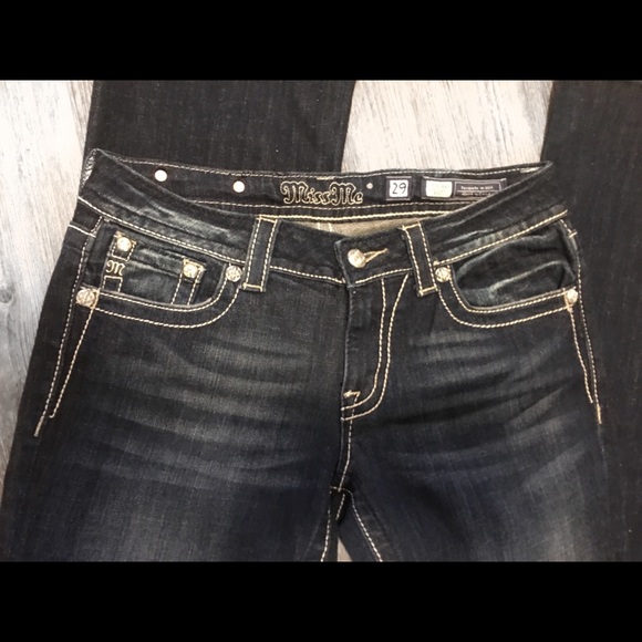 Miss Me Embellished Jeans - Picture 4 of 6